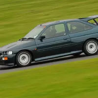 Historie ostrých hatchbacků: Od svižných krabiček po zabijáky supersportů - Díl 2.
