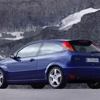 Historie ostrých hatchbacků: Od svižných krabiček po zabijáky supersportů - Díl 2.