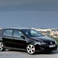 Historie ostrých hatchbacků: Od svižných krabiček po zabijáky supersportů - Díl 2.
