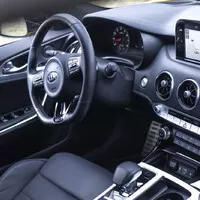 KIA Stinger 2.0 T-GDI: Žák se stává učitelem