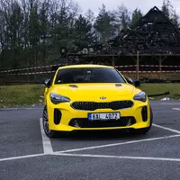 KIA Stinger 2.0 T-GDI: Žák se stává učitelem