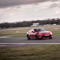Trať Top Gearu zanikne. Na místě původního letiště budou stát domy