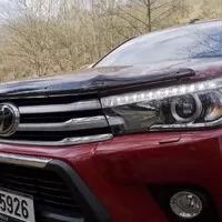 Toyota Hilux 2.4 D-4D: Osmé vtělení Trucka Norrise
