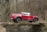 Toyota Hilux 2.4 D-4D: Osmé vtělení Trucka Norrise