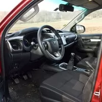 Toyota Hilux 2.4 D-4D: Osmé vtělení Trucka Norrise