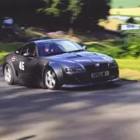 MG Xpower SV: Když se benzínová hlava rozhodne postavit automobilku na nohy