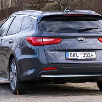 Kia Optima Sportswagon PHEV: Vzhůru do budoucnosti!