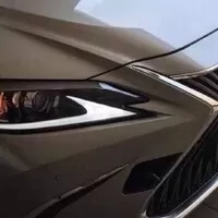 Lexus odkrývá karty, nový sedan ES se blíží.