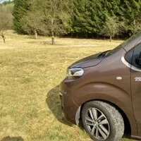 Peugeot Traveller 2.0 HDi 4x4 Dangel: Rallye dodávka