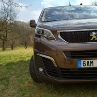 Peugeot Traveller 2.0 HDi 4x4 Dangel: Rallye dodávka