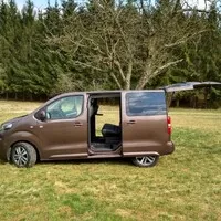 Peugeot Traveller 2.0 HDi 4x4 Dangel: Rallye dodávka