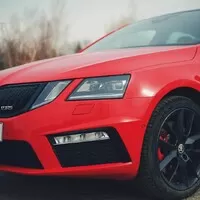 Škoda Octavia RS 245: Rozpolcený všeuměl