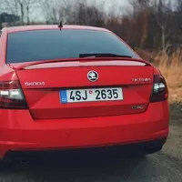 Škoda Octavia RS 245: Rozpolcený všeuměl