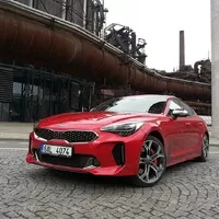 KIA Stinger GT 3.3 V6 T-GDI: Výprask pro evropský mainstream