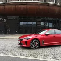 KIA Stinger GT 3.3 V6 T-GDI: Výprask pro evropský mainstream