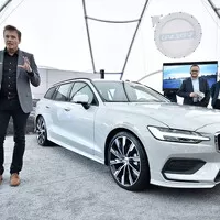 Volvo V60: Kombík je zpět!