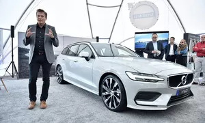Volvo V60: Kombík je zpět!