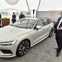 Volvo V60: Kombík je zpět!