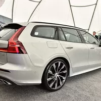 Volvo V60: Kombík je zpět!