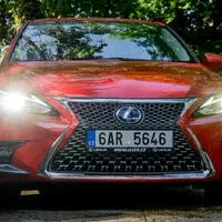 Lexus CT 200h: Městská limuzína
