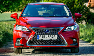 Recenze & testy: Lexus CT 200h: Městská limuzína