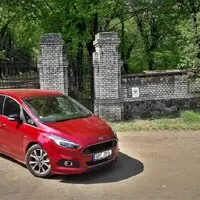 Ford S-Max ST Line 2.0 TDCi: Rodinný business