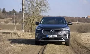 Hyundai Grand Santa Fe 2.2 CRDi: Korejská ‚amerika‘ na českých silnicích