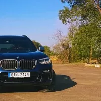 BMW X3 M40i: Bestie v rodinném balení