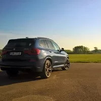 BMW X3 M40i: Bestie v rodinném balení