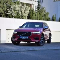 Volvo XC60 T5 AWD R-Design: Vaše nové auto na všechno