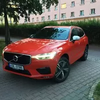 Volvo XC60 T5 AWD R-Design: Vaše nové auto na všechno