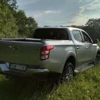 Mitsubishi L200 2.4 DI-D: Destilovaný pickup