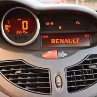 Renault Twingo R.S.: Malá hračka pro velký kluky