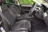 Volkswagen Passat 2.0 TDI: Zrcadlový Passat v zemi královny