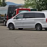 Autíčkář na výletě: Putování za Mercedesy a Dakarovou Tatrou