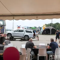 Autíčkář na výletě: Putování za Mercedesy a Dakarovou Tatrou