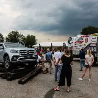 Autíčkář na výletě: Putování za Mercedesy a Dakarovou Tatrou