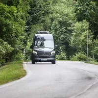 Autíčkář na výletě: Putování za Mercedesy a Dakarovou Tatrou