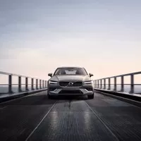Nové Volvo S60 se představilo světu. Na co se můžeme těšit?