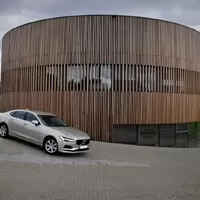 Volvo S90 D4 Momentum: Cit pro detail