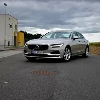 Volvo S90 D4 Momentum: Cit pro detail