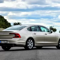 Volvo S90 D4 Momentum: Cit pro detail