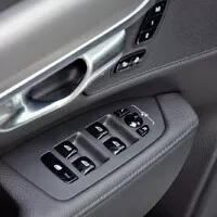 Volvo S90 D4 Momentum: Cit pro detail