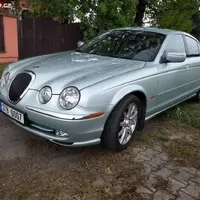 Hrdinové za babku: Jaguar S-Type 3.0 V6