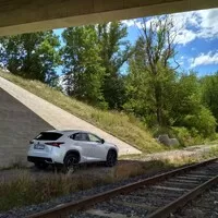 Lexus NX 300h: Protistresové cvičení