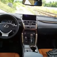 Lexus NX 300h: Protistresové cvičení