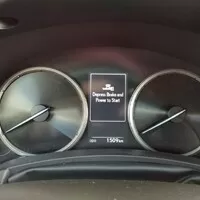 Lexus NX 300h: Protistresové cvičení