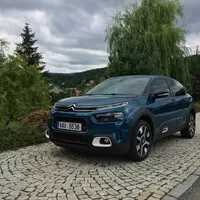 Citroën Cactus 1.2 PureTech 110: Pokojíček pro mladé