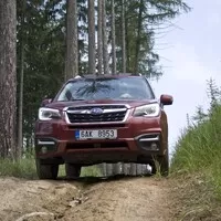 Subaru Forester 2.0i-L: Na nákup, na expedici, kamkoli