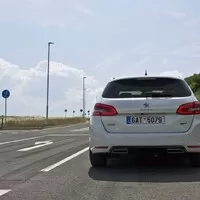 Peugeot 308 SW GT 2.0 BlueHDI: Komfortní kombík s tlačítkem navíc